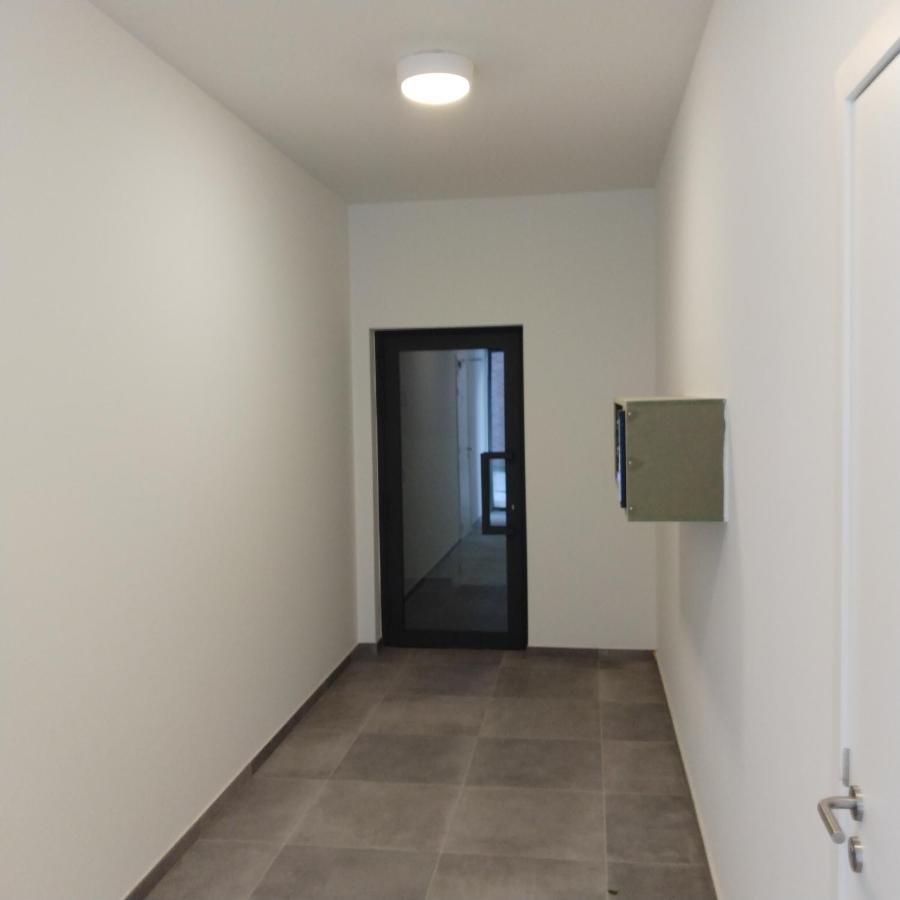 Studio Near Shopping K In K New Bright And Central Kortrijk Luaran gambar