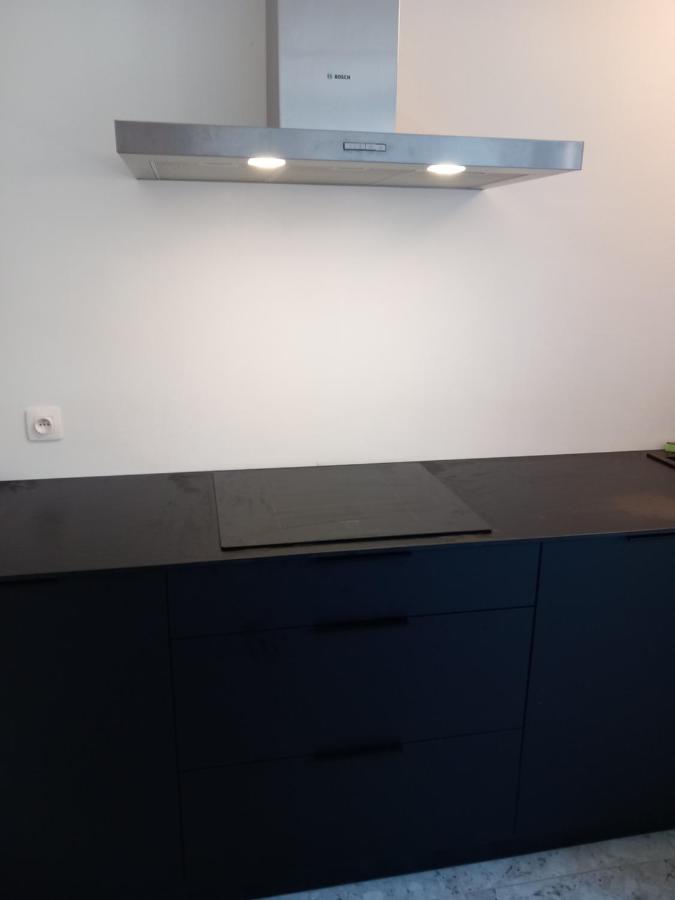 Studio Near Shopping K In K New Bright And Central Kortrijk Luaran gambar